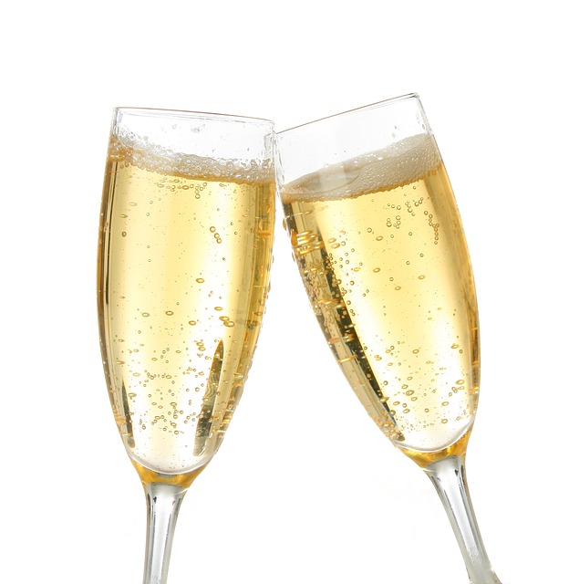 2 Champagner-Gläser